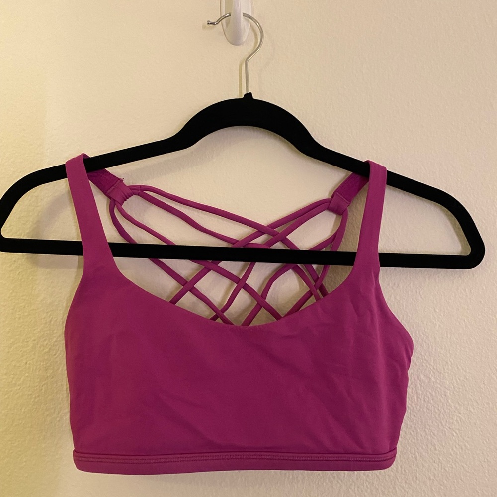 Lululemon magenta free to be wild sports bra